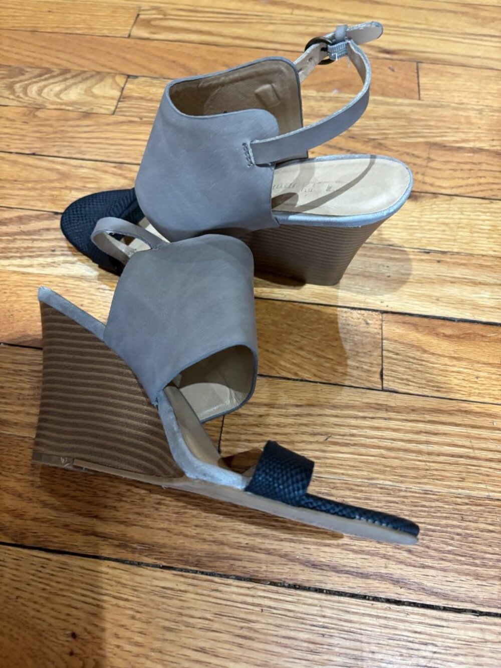 Leather look & Black Textured Wedge Sandals Size 7.5 Ankle Strap